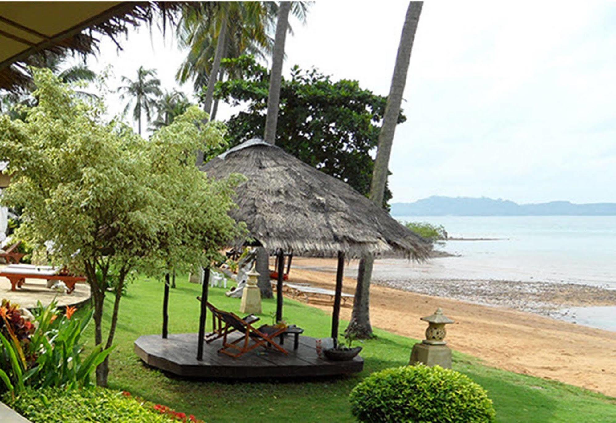 Amber Sands Beach Resort Koh Chang Exterior photo
